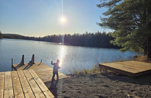 Clear Lake Cabin | Secluded Muskoka Glamping Cabin with Private Lake & Trails
