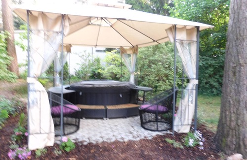 Siedlung am Motzener See House | Secluded natural woodland plot near the lake