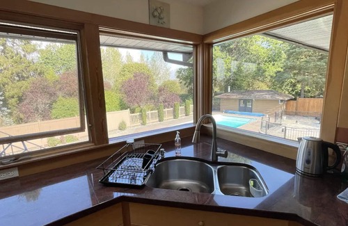 Surrey House | Secluded Oasis w/Private Pool. Amazing Getaway for a Large Group!
