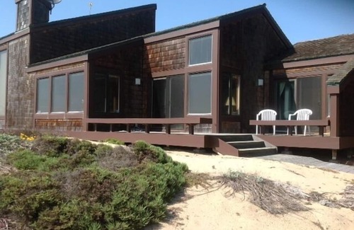 Castroville Condo | Secluded Oceanfront Home