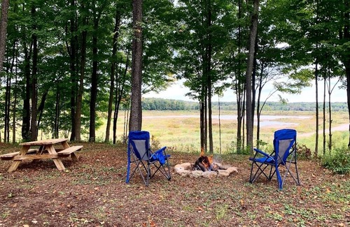 Waterford Township RV Rental | Secluded Overlook Solo Campsite