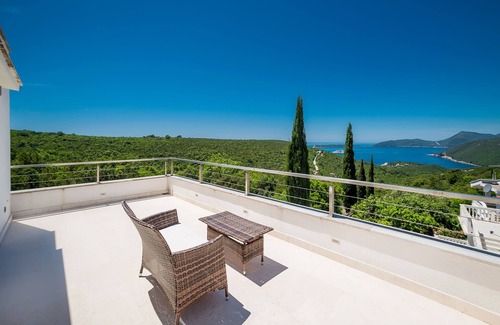 Lustica House | Secluded Private House on the peninsula of Lustica Bay