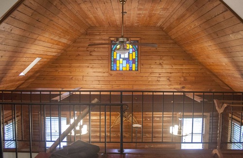 Lynchburg Cabin | Secluded Quiet 3 Bedroom 2.5 Bath Cabin Mins to Lynchburg / Amherst
