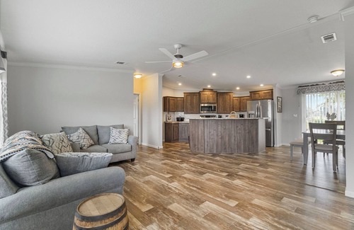 Arcadia House | “Secluded Ranch Retreat: 3BR Home w/ Pond, Trails, Wildlife & Modern Amenities”