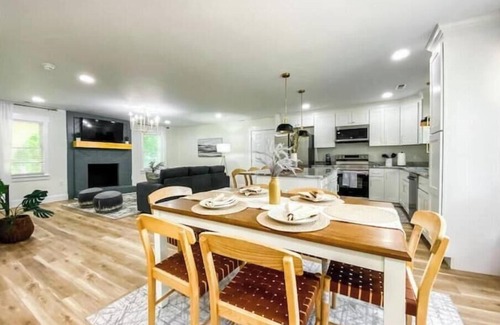 Zebulon House | Secluded ranch with big yard in Zebulon