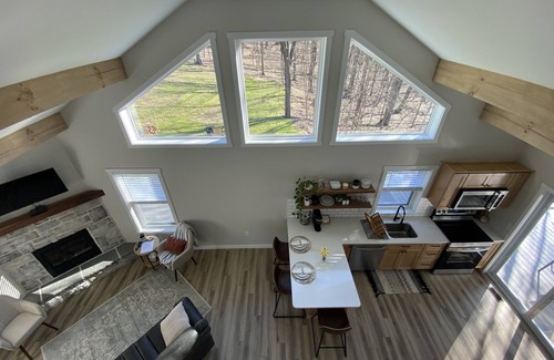 Spring Gap Cabin | Secluded, romantic cabin with hot tub on 12 acres of woodland.