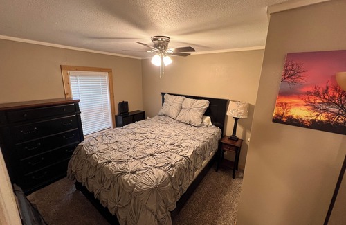 Osage County House | Secluded, Spacious 4-bedroom 2ba house with WiFi, AC on Kaw Lake near Ponca City