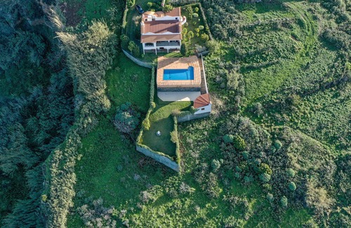 Paul do Mar Villa | Secluded Sunset Villa on Cliff & 180° Ocean Views
