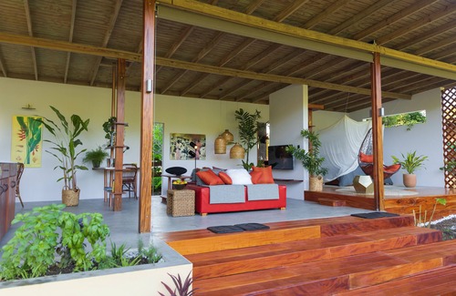 Saint David's House | Secluded Tropical Bungalow