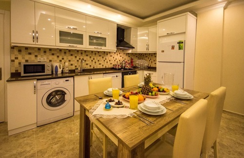 Islamlar Villa | Secluded Two Bedroom Honeymoon Villa with Large Semi-circular Pool and Jacuzzi