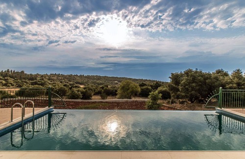 Manganos Villa | Secluded Villa Antikleia with private pool