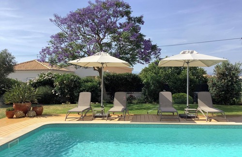 Ferragudo Villa | Secluded Villa with private pool and large garden