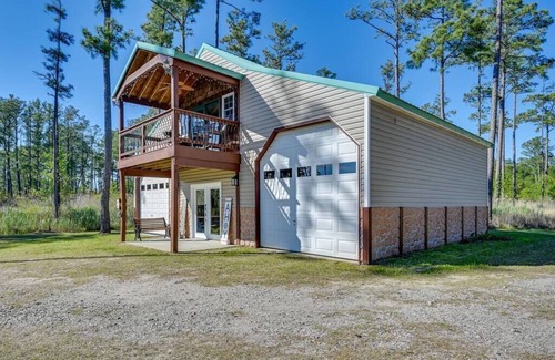 Hobucken Cabin | Secluded waterfront cabin w/private dock & ramp!