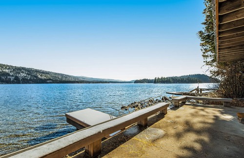 McCall House | Secluded waterfront home with spacious deck & stunning views of lake & mountains