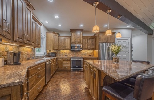 Demorest House | Secluded waterfront paradise on 56 beautiful wooded acres!