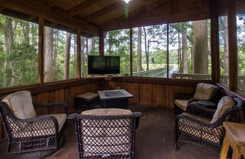 Ocklawaha House | Secluded Waterfront Retreat With Private Dock