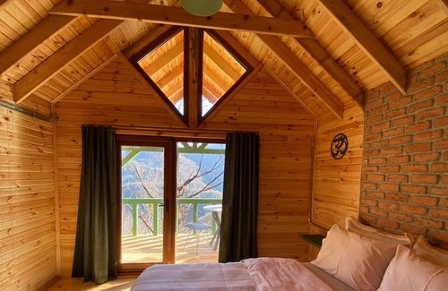 Sapanca House | Secluded Wooden House with Jacuzzi in Sapanca