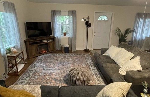 Riverside Cottage | Secluded Woodland, Mountain Cottage on 30+ Acres