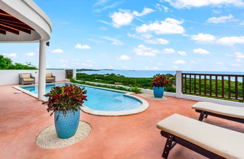 Venetian Road Settlement Villa | Seclusion, Privacy, Luxury - This is the perfect place for 2 people.