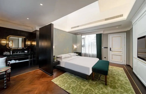 Jiang'an District Hotel | Seclusion with the mountain