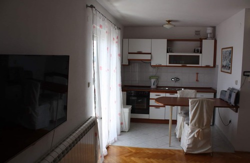 Seget Donji House | Second Floor apartment with approx. 40m ² air conditioning, balcony, panoramic sea view