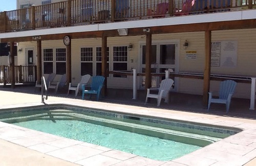 Ogunquit - Wells Cottage | Second Floor Condo At Beach Dreams with great location!