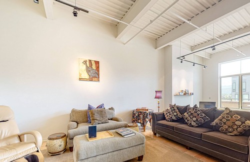 Basalt Condo | Second Floor Loft Condo with Fast WiFi, Gas Fireplace, and Private Washer/Dryer
