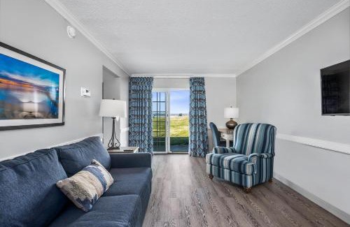 North East House | Second Floor Master Suite Bay View