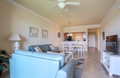 Braden River Condo | Second Floor River Strand Condo Overlooking the Golf Course - Sunny Life