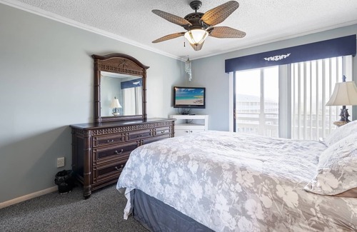 Ocean Drive Condo | Second Row in North Myrtle Beach. Steps to the ocean. Pool and hot tub!