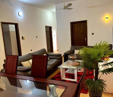 Porto-Novo Apartment | SECRET D'OFÈ