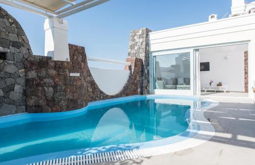 Kamari Villa | Secret Earth Villas - Santorini