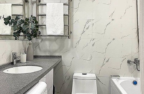 Almaty Apartment | "Secret garden" charming studio with mountain view,WiFi and AC in central Almaty