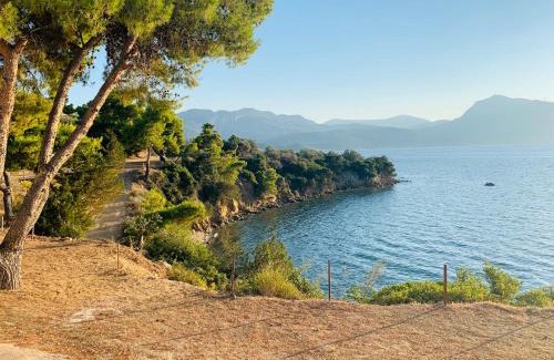 Troizinia Villa | SECRET PARADICE-HIDDEN GETAWAY-PRIVATE BEACH