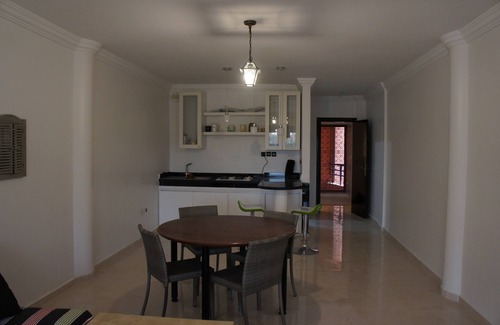 Imi Ouaddar Apartment | Secure residence, pleasant apartment; 100m from the beach.