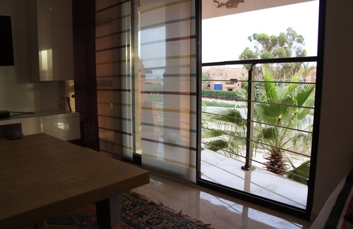 Imi Ouaddar Apartment | Secure residence, pleasant apartment; 100m from the beach.