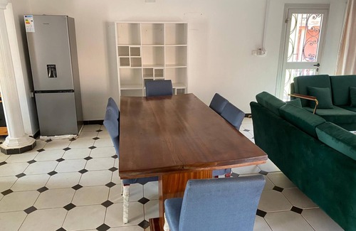 Yaounde House | Secure residence "the pride of the Peacock