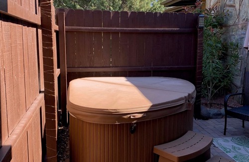 Sedona Apartment | Sedona Inspired Studio Suite with Hot Tub