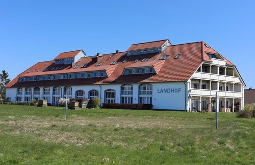 Stolpe Apartment | Seeadler LH-105 - Comfortable vacation apartment with 2 terraces