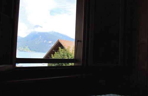 Faulensee Apartment | Seeblick 20min nach Interlaken