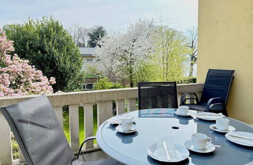 Nonnenhorn Apartment | Seeperle49 vacation apartment - special, stylish with its own beach