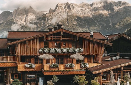 Maria Alm am Steinernen Meer House | Seesteg ÜF - Jufenalm Boho Hotel & Restaurant