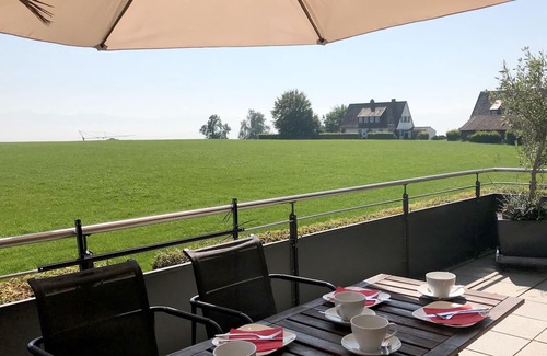 Kressbronn Apartment | Seetraum vacation apartment - high above the lake, spacious with a large balcony