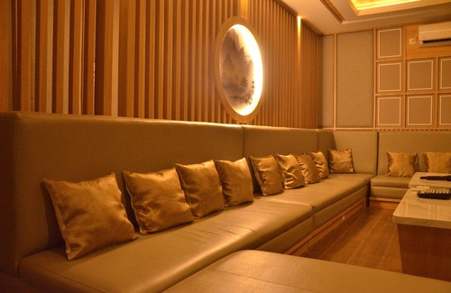 Mlonggo Hotel | Sekuro Village Beach Resort