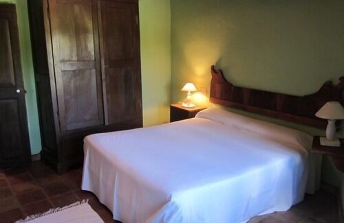 Sant Sadurni de l'Heura Cottage | Self catering Can Met Viu for 4 people