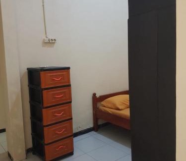 Peterongan House | Selaras Kost Syariah
