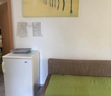 Meiderich Apartment | Selbst Check in 30 Zone Internet, Waschmaschine, free Parkplatz