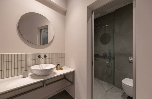 Athens City Centre House | Selene - by Celestial Suites