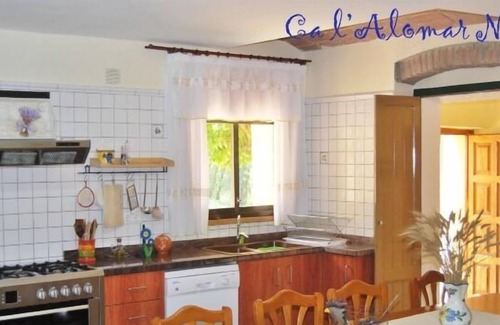 Sant Feliu de Buixalleu Cottage | Self catering Ca l'Alomar Nou for 17 people