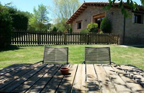 Sant Bartomeu del Grau Cottage | Self catering El Permanyer for 8 people